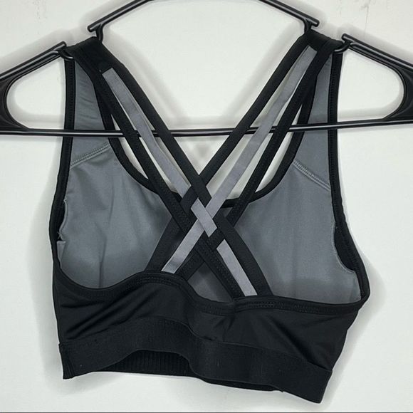 Womens Avia Begonia Black Gray Strappy Compression/Sports Bra Size Small 4/6 - Picture 2 of 4
